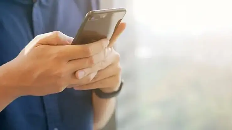 Cep telefonlarının aşırı kullanımı sinir dokusunda hasara yol açıyor