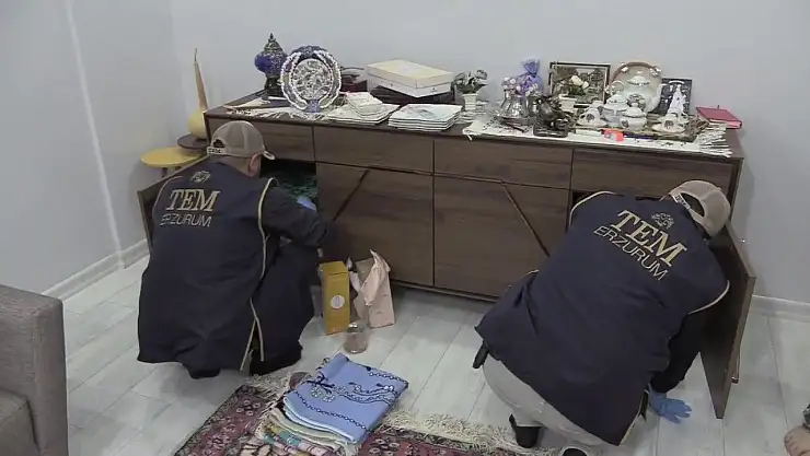 Erzurum'da FETÖ operasyonu: 2 doktora gözaltı