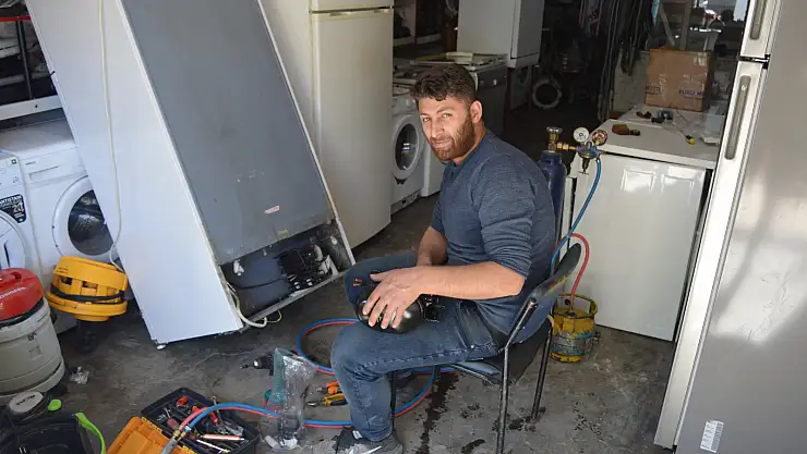 İlkokul Mezunu Usta Mühendislere Taş Çıkartıyor