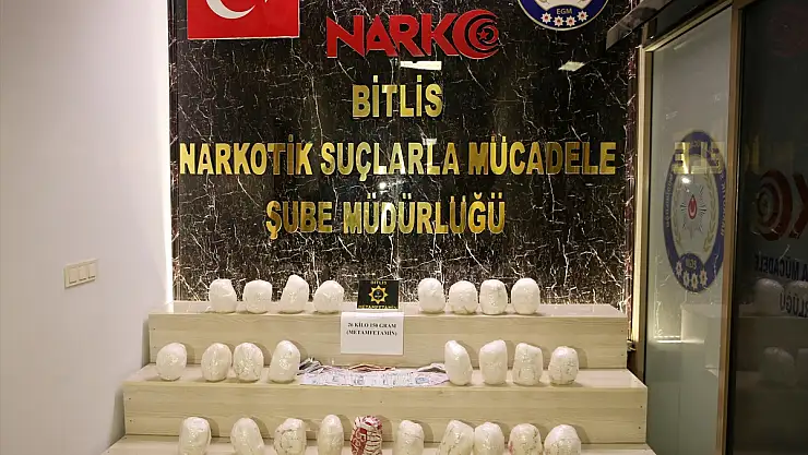 Bitlis'te kilolarca uyuşturucu ele geçirildi