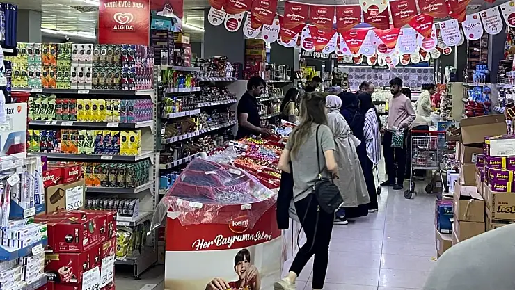 Ağrı'da Kurban Bayramında Çarşı Pazar Hareketliliği