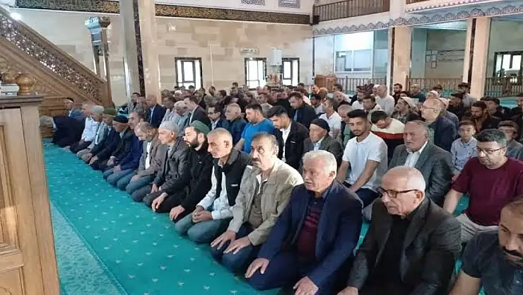 Muş'ta bayram namazı kılındı