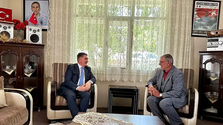 Çelebi'den şehit ailelerine ziyaret