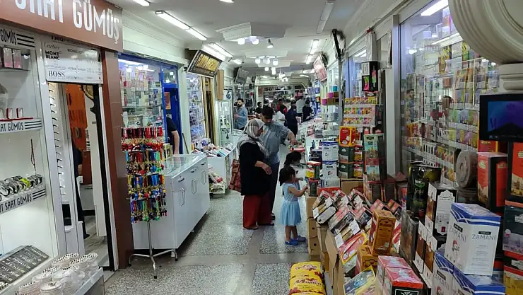 Doğubayazıt Esnafı Kurban Bayramı'nda Çifte Bayram Yaşıyor