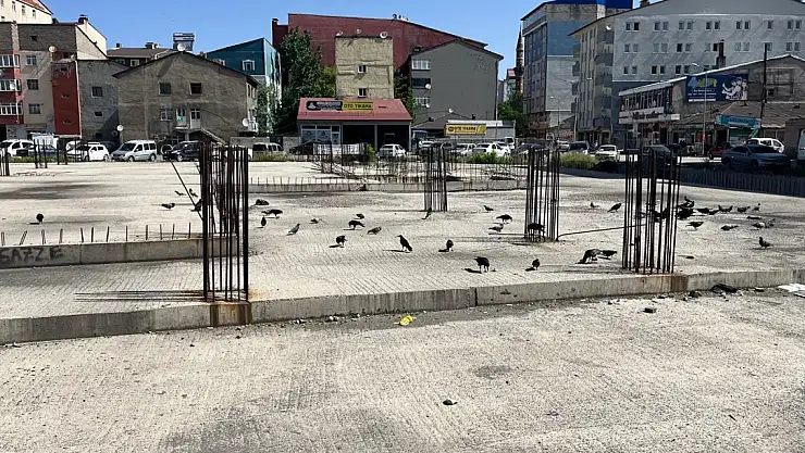 Burası da Ağrı'nın Eminönü Meydanı oldu