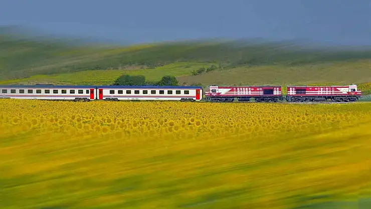 Turistik Tatvan Treni yola çıkıyor