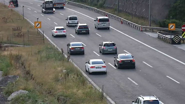 Tatilcilerin dönüş yolculuğu başladı: Bolu geçişi rahat