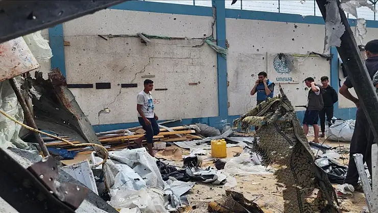 İsrail sivillerin sığındığı çadırları hedef aldı: 25 ölü