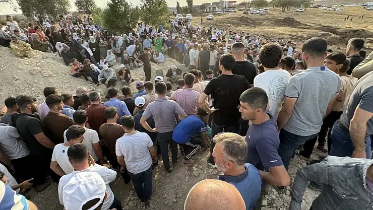 Yangında hayatını kaybeden 8 vatandaş defnedildi