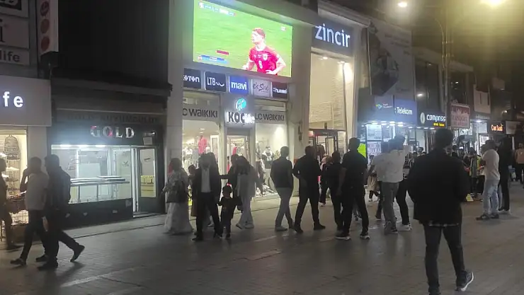 Cumhuriyet Caddesi'nde EURO 2024 Coşkusu!