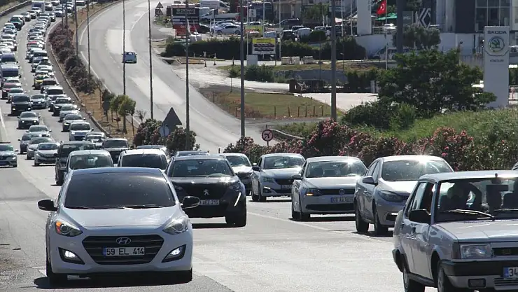 Bakan Uraloğlu: 'Otoyollardan 21 milyon 67 bin 377 araç geçti'