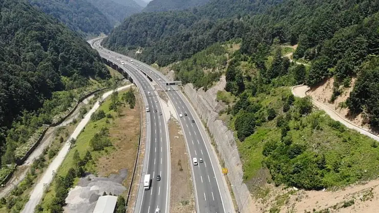 Bolu geçişinde trafik yoğun akıcı