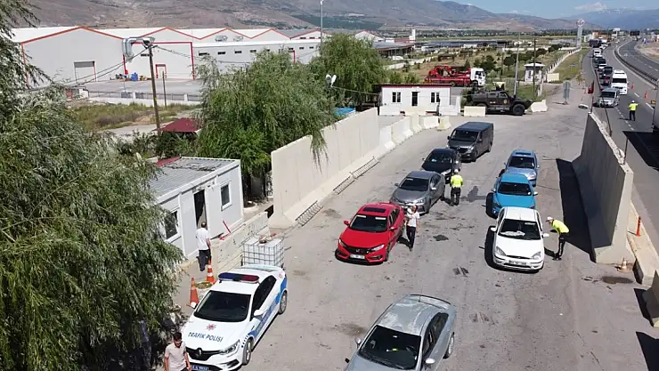 Ağrı, Erzurum, Kars, Iğdır dönüş yolunda yoğunluk