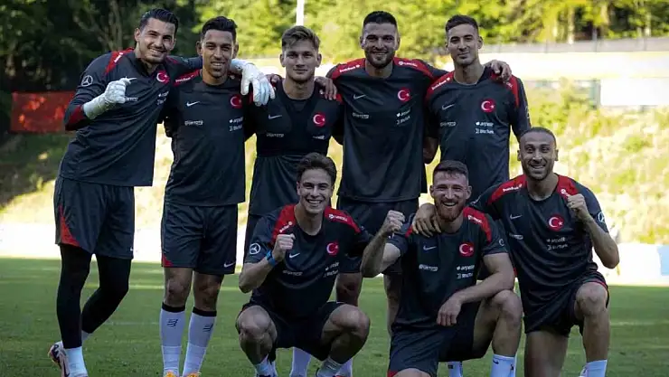 A Milli Futbol Takımı, Çekya maçı hazırlıklarını sürdürdü