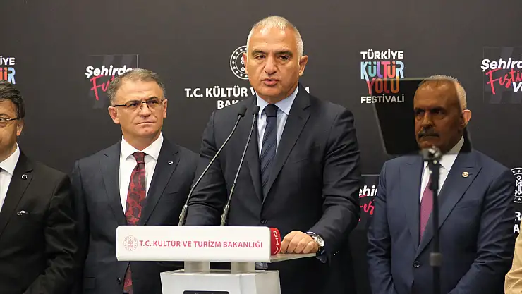 Bakan Ersoy, Van Kültür Yolu Festivali'nin açılışına katıldı