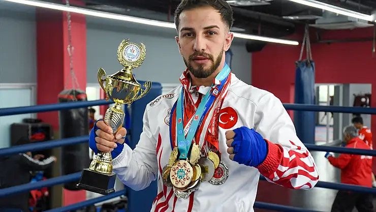 Vanlı boksçu Oğraş gözünü Dünya şampiyonluğuna dikti