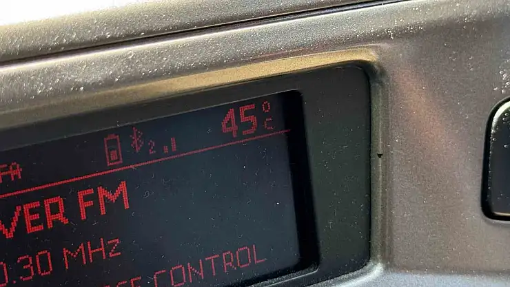 Diyarbakır'da termometreler 45 dereceyi gösterince kent sessizliğe büründü
