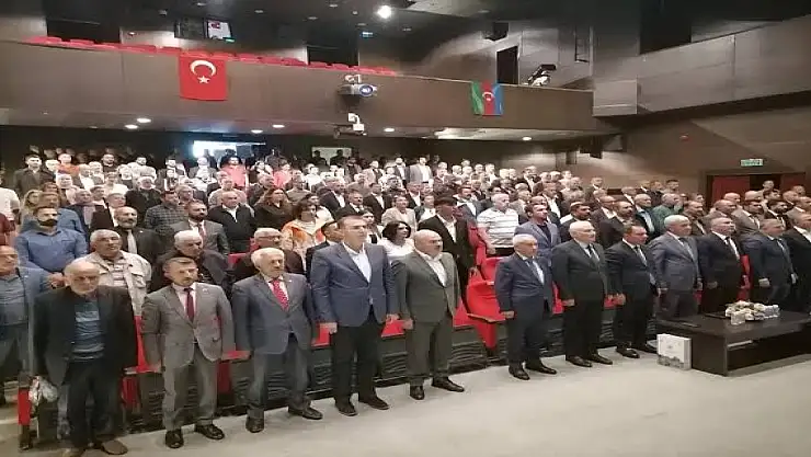 Kars'ta 'Batı Azerbaycan'a Dönüş Forumu' düzenlendi