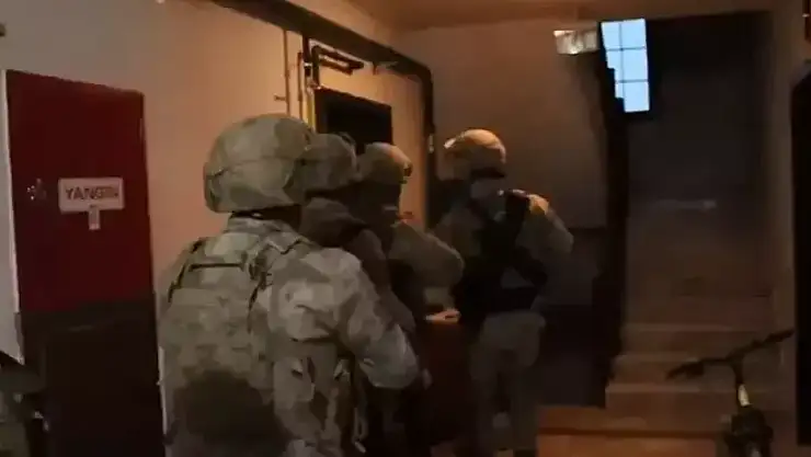 29 ilde 'Sibergöz-49' operasyonu: Hesaplarında 3 milyar 750 milyon TL işlem hacmi bulunan 110 şüpheli yakalandı