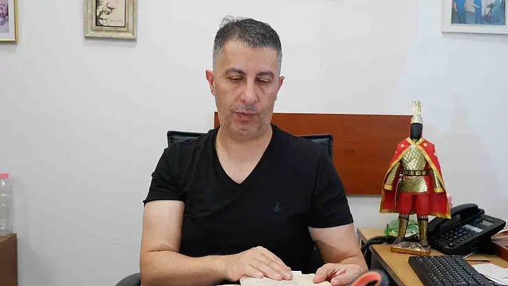 'Türk tarihinde kurt sembolü vardır'