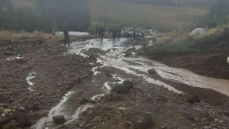 Muş'ta sele kapılan genç kız hayatını kaybetti