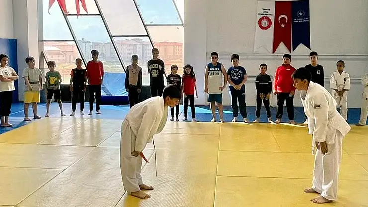 Ağrı Yaz Okullarında Judo Heyecanı
