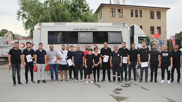 TÜRKAV Iğdır İl Başkanlığından kan bağışı