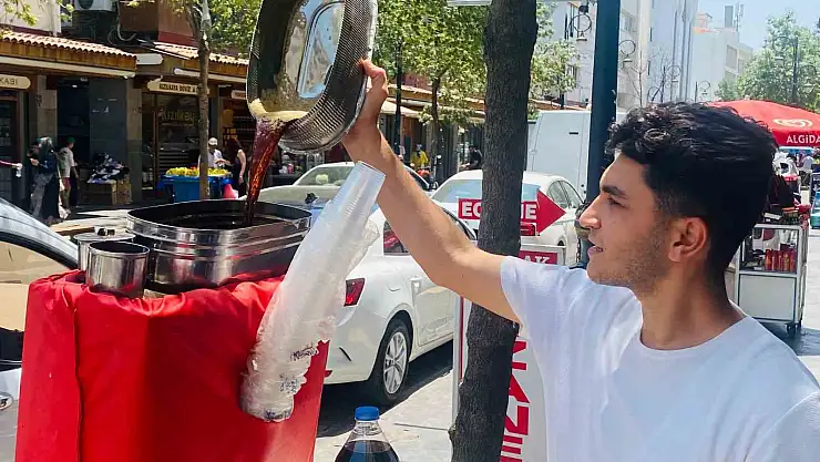 Diyarbakır'ın meyan şerbeti içecek sıcak havaların vazgeçilmezi