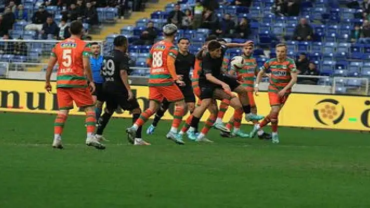 Erzurum'da oynanan maçta kazanan çıkmadı
