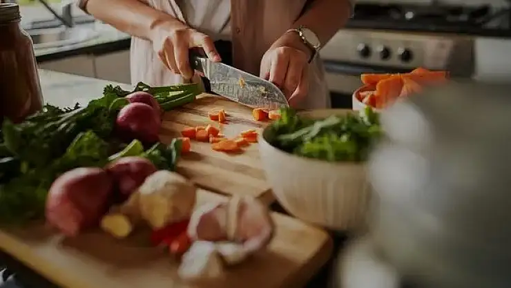 Sosyal medyadaki yemek içerikleri hedonik açlığı tetikliyor