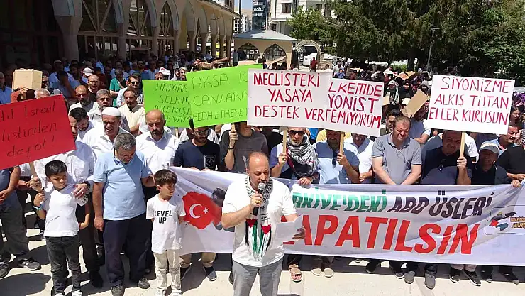 Van'da İsrail protesto edildi