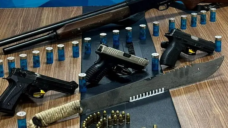 Kars'ta ruhsatsız silahlarla atış yapan 2 kişi gözaltına alındı