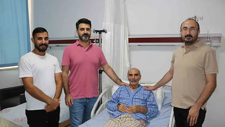 Diyarbakır'da 66 yaşındaki hasta tümörden 6 saatlik operasyonla kurtuldu