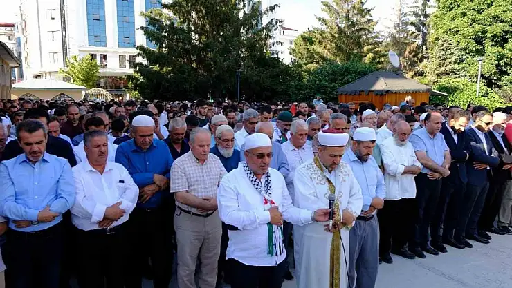 Van'da İsmail Haniye için gıyabi cenaze namazı kılındı