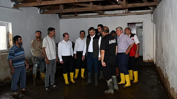 Erzurum'da sel 3 mahalleyi vurdu