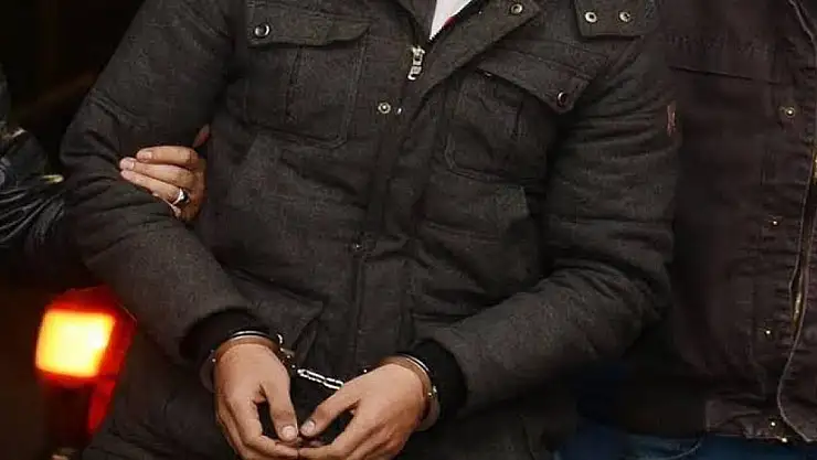 Erzurum'da uyuşturucuyla yakalanan 4 şüpheli gözaltına alındı