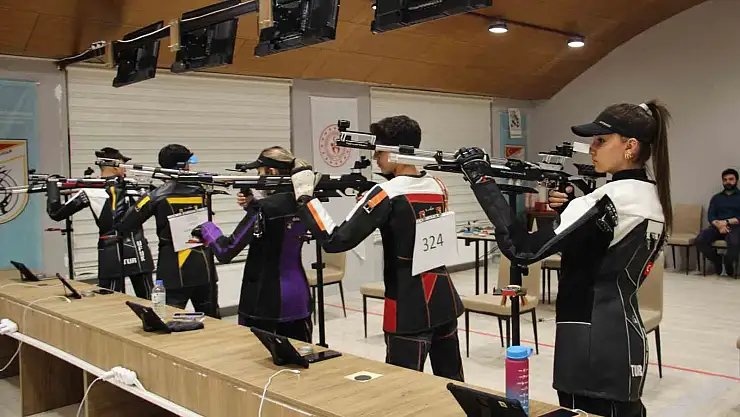 Erzurum'da geleceğin atıcıları yetişiyor