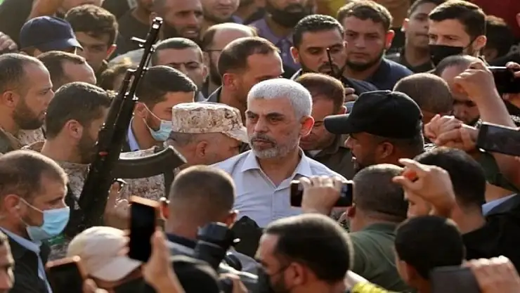 Arabulucular İsrail'e Hamas lideri Sinwar'ın Gazze'deki savaşı sona erdirecek bir ateşkes anlaşması istediğini iletti