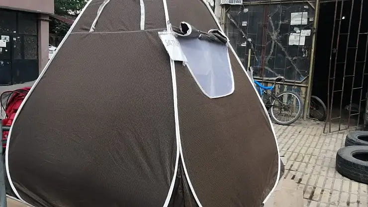 İran'dan Getirilen Pratik Çadırlara Yoğun İlgi