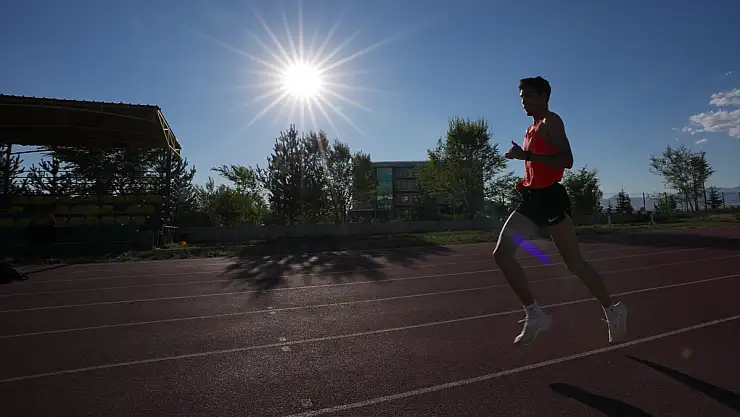 Milli atlet Kadir Ünal Avrupa Şampiyonası için Erzurum'da sıkı sıkı çalışıyor