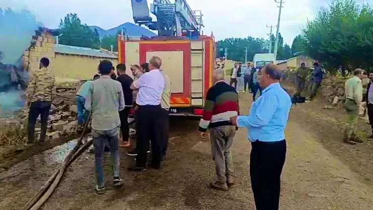 Van'da yıldırım düştü
