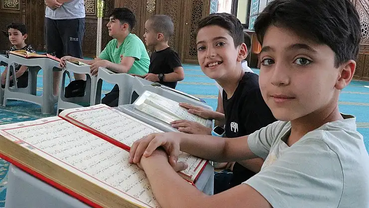 Yaz Kur'an kurslarına 3 milyona yakın öğrenci katıldı