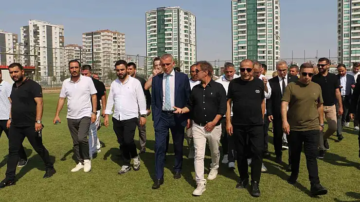 TFF Başkanı Hacıosmanoğlu, Amedspor'u ziyaret etti