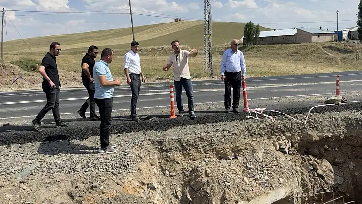 Hamur'da yeni yolu incelediler
