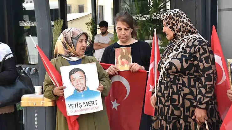 Van'da evlat nöbetine bir aile daha katıldı