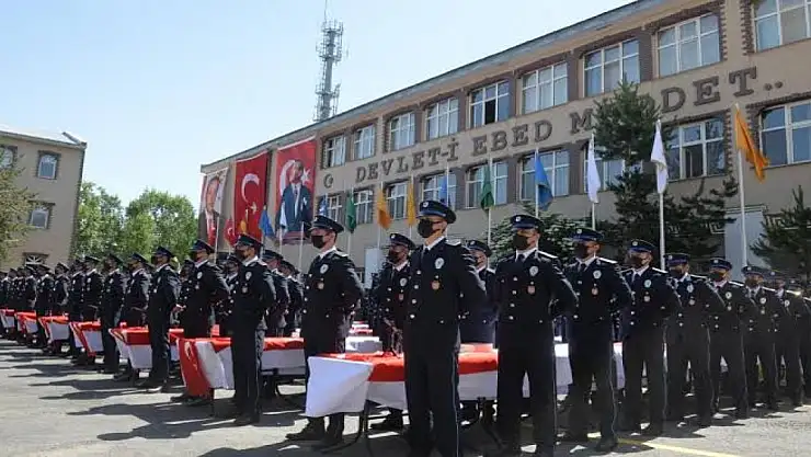 Erzurum'da eğitimini tamamlayan 393 polis adayı mezun oldu