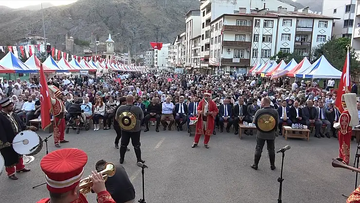 Erzurum'da 'Uluslararası Tarihi İspir Panayırı' başladı