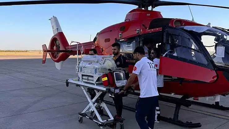Mardin'de 1 günlük bebek ambulans helikopterle Diyarbakır'a sevk edildi