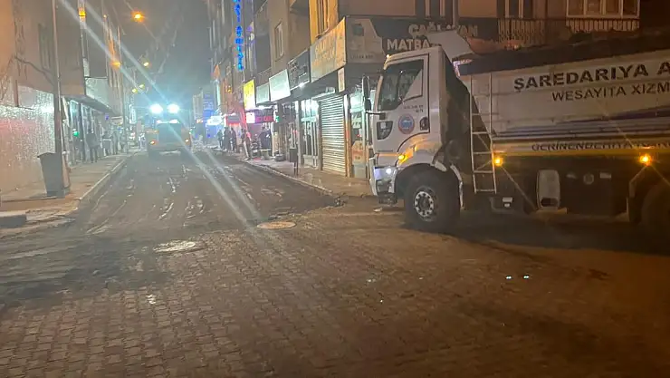 Ağrı'da gece mesaisi