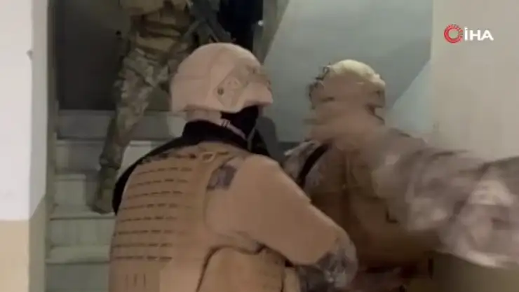 18 ülkenin Kırmızı Bülten'le aradığı 25 kişi Türkiye'de yakalandı